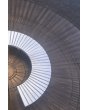 PIVOT M23 - aluminiowe drzwi obrotowe z kwadratami z płynnego metalu