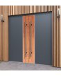 LIM V22 double - podwójne aluminiowe drzwi wejściowe z drewnianym dekorem